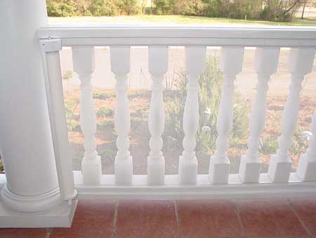 Retractable Deck Guard 26"H x 16